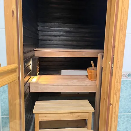Bright Sauna 50m To Train, Near Airport * 万塔